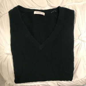 Equipment 100% Cashmere V-neck Sweater